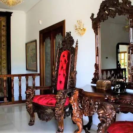 In Naron Near Pantin & Golf *